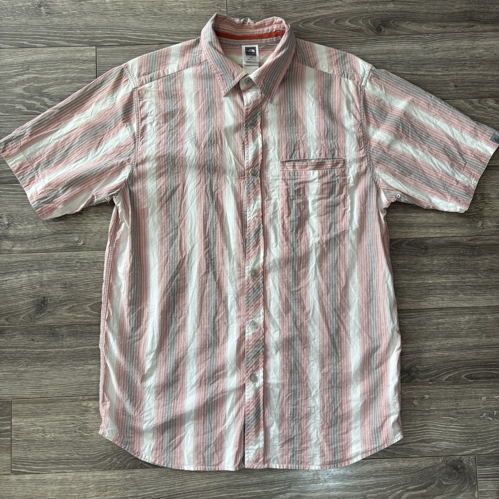 The North Face Short Sleeve Button Up Shirt Mens Size M Red Outdoor Hiking Light